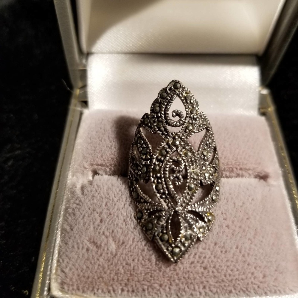 Marcasite ring size 7 - Picture 3 of 3